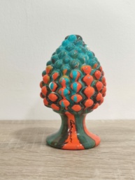Pigna Colata in Ceramica Siciliana Artigianale - Pittura a Freddo - 17 cm - Multicolor sull'Arancione
